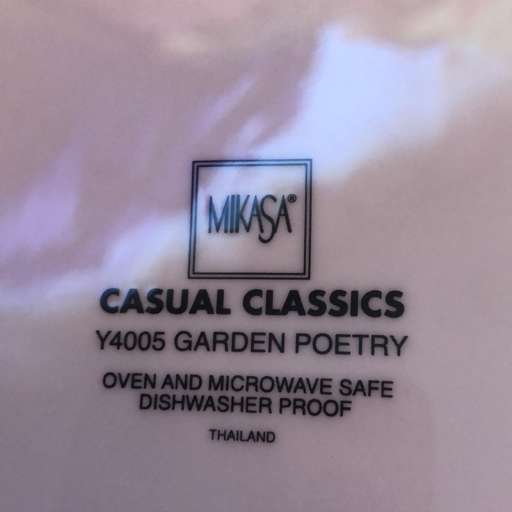 Mikasa Casual Elegance Garden Poetry Serving Vegetable Bowl - Picture 3 of 3